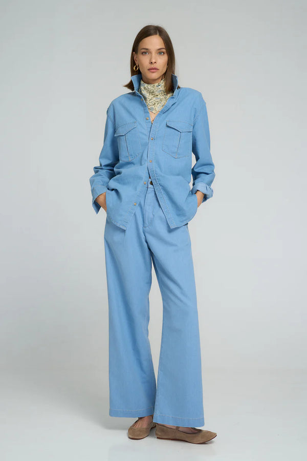 CEDAR CHAMBRAY SHIRT | Light Blue