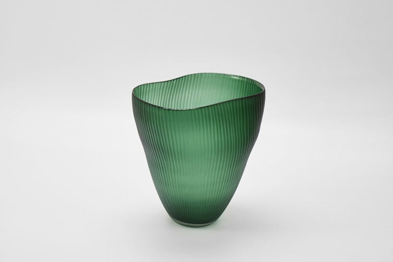 PALMA VASE in Emerald by The Foundry