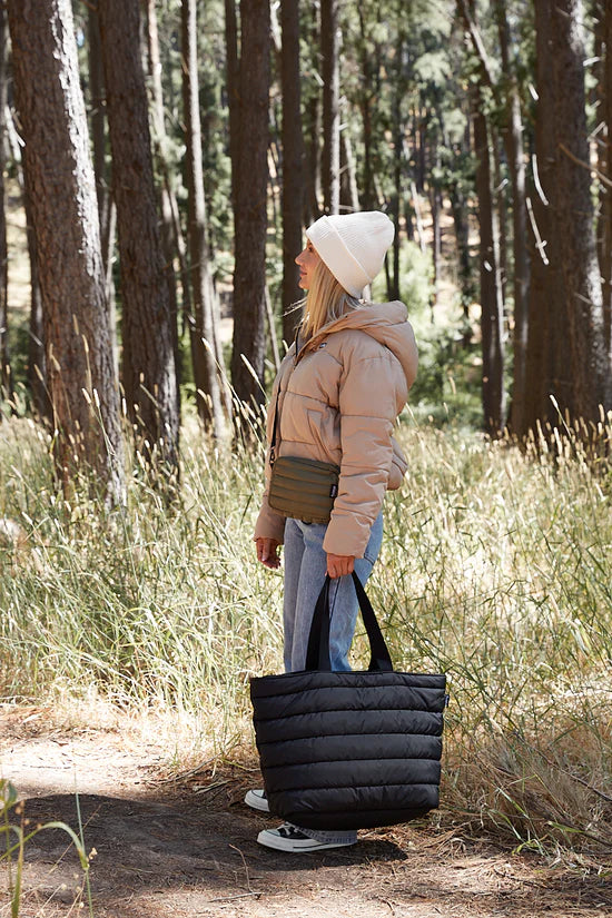 CLOUD TAKE IT BASE BAG in Black from Base Supply